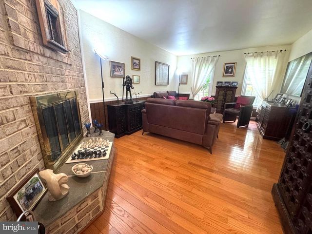 9808 WILDEN LN, Potomac, MD 20854