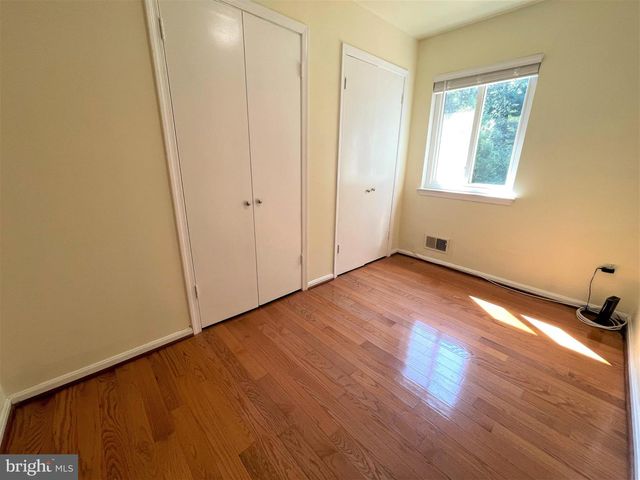 9808 WILDEN LN, Potomac, MD 20854