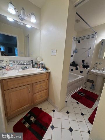 9808 WILDEN LN, Potomac, MD 20854