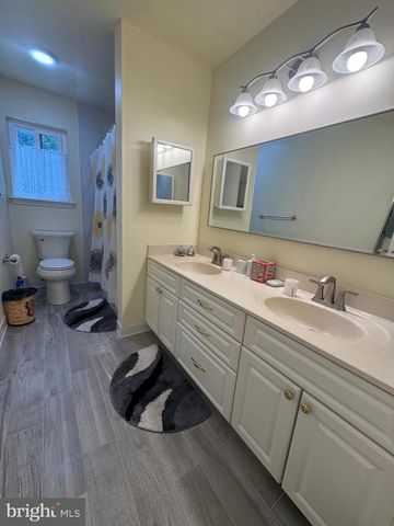 9808 WILDEN LN, Potomac, MD 20854