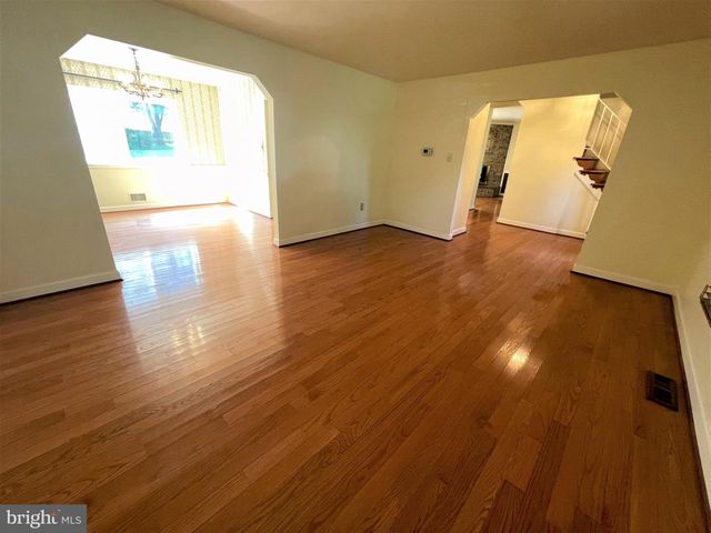 9808 WILDEN LN, Potomac, MD 20854