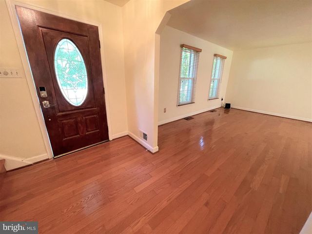 9808 WILDEN LN, Potomac, MD 20854