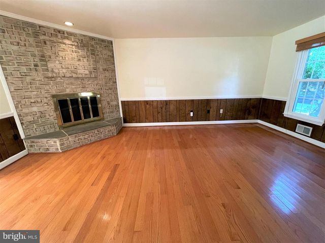 9808 WILDEN LN, Potomac, MD 20854