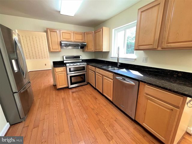 9808 WILDEN LN, Potomac, MD 20854