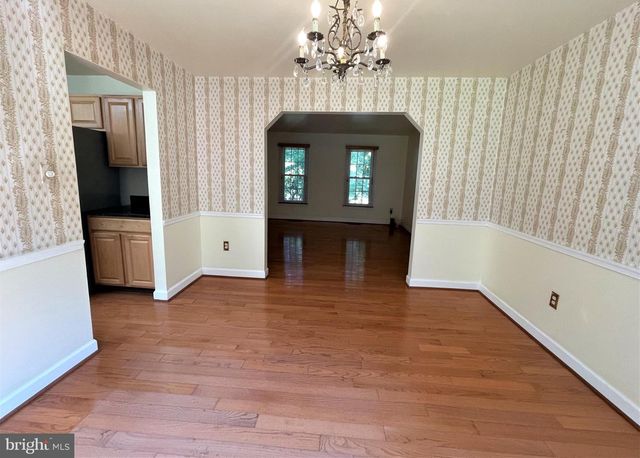 9808 WILDEN LN, Potomac, MD 20854