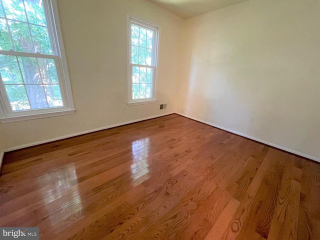 9808 WILDEN LN, Potomac, MD 20854
