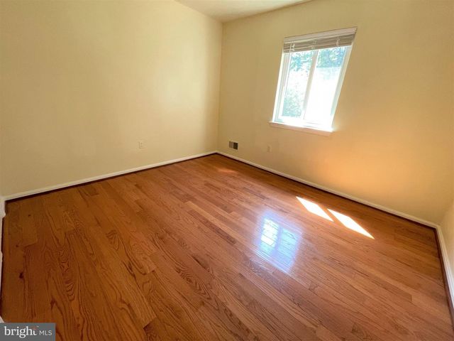 9808 WILDEN LN, Potomac, MD 20854