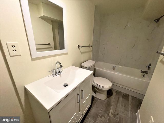 9808 WILDEN LN, Potomac, MD 20854