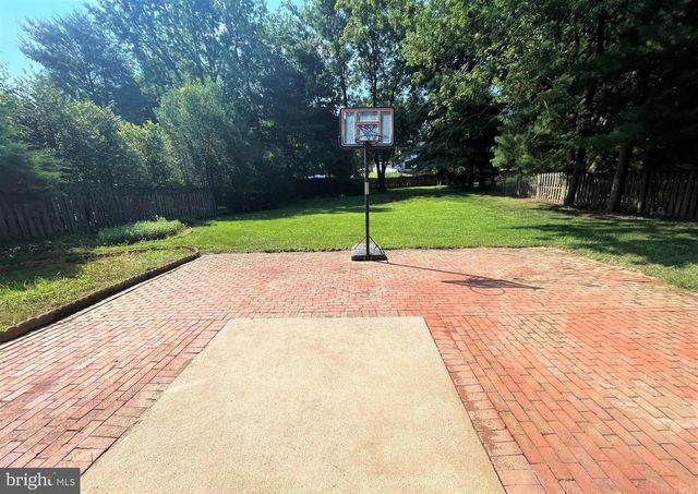 9808 WILDEN LN, Potomac, MD 20854