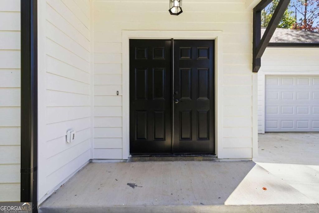 185 Stephanie Lane, Covington, GA 30016 — photo 2