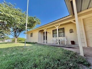 105 W Elm Street, Gustine, TX 76455