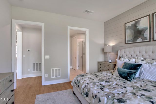 1107 Palisade Bluff Lane, Apex, NC 27502