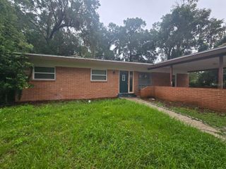 1121 NE 13TH AVENUE, Ocala, FL 34470