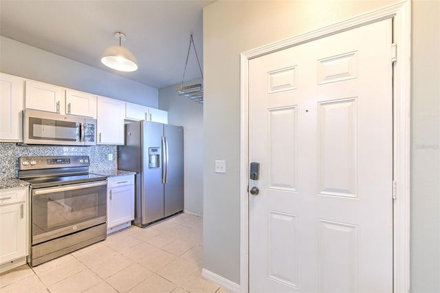 9515 AMBERDALE COURT 101, Riverview, FL 33578