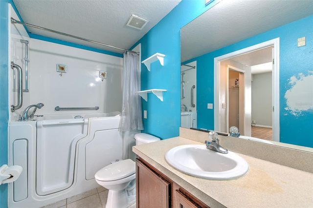 9515 AMBERDALE COURT 101, Riverview, FL 33578