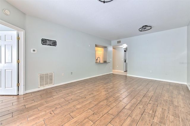 9515 AMBERDALE COURT 101, Riverview, FL 33578