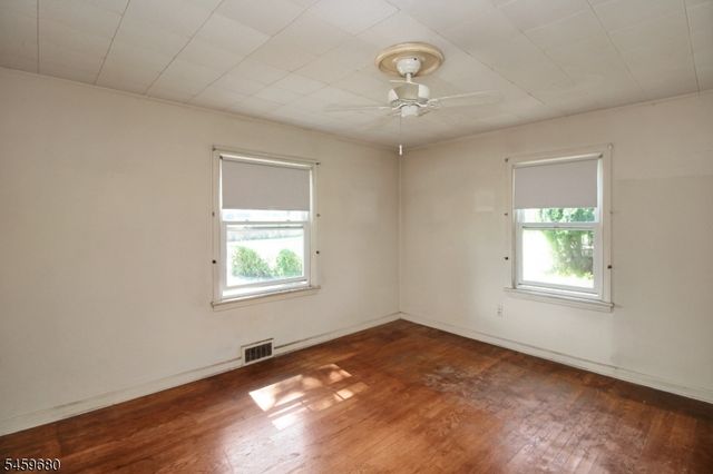 57 N Main St, Flemington Boro, NJ 08822