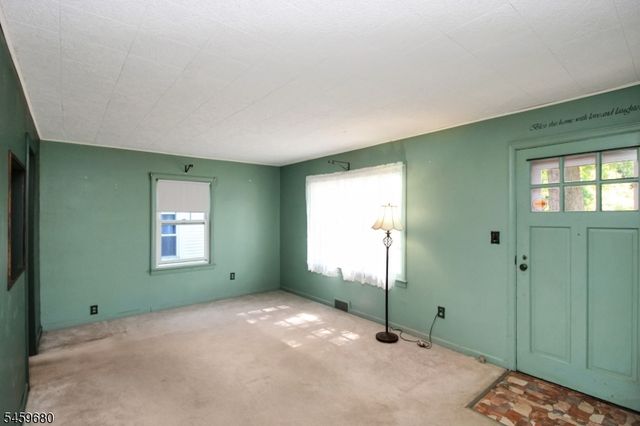 57 N Main St, Flemington Boro, NJ 08822