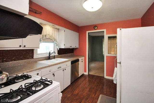 57 N Main St, Flemington Boro, NJ 08822