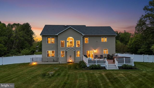 7276 FILLY CT, Hughesville, MD 20637