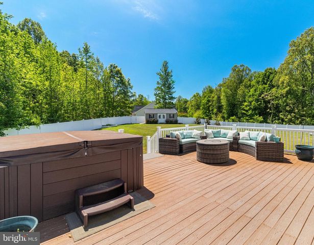 7276 FILLY CT, Hughesville, MD 20637