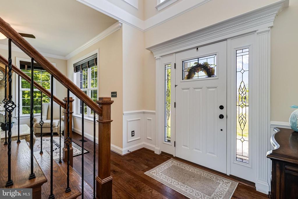Image 14 of property listing at 7276 FILLY CT, Hughesville, MD 20637