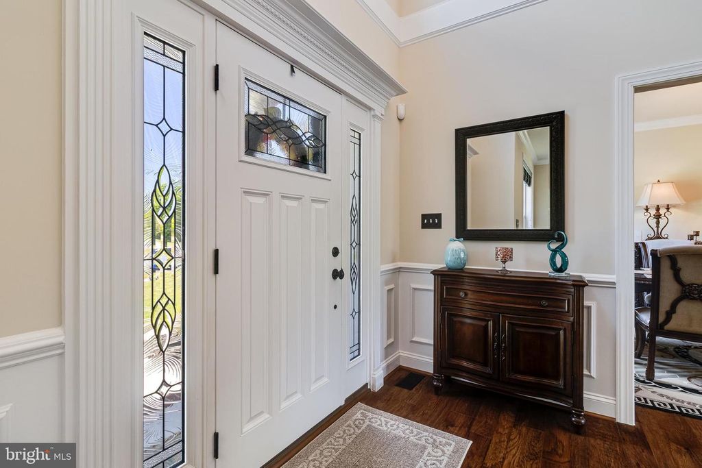 Image 34 of property listing at 7276 FILLY CT, Hughesville, MD 20637