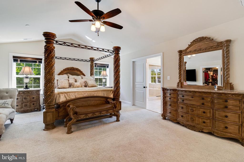 Image 39 of property listing at 7276 FILLY CT, Hughesville, MD 20637