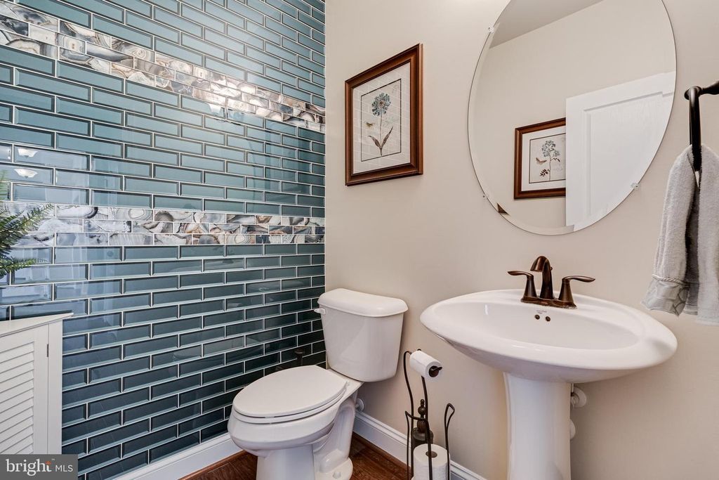 Image 54 of property listing at 7276 FILLY CT, Hughesville, MD 20637