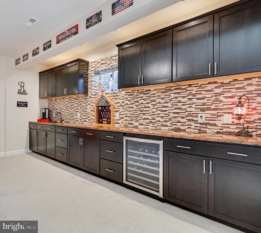 Image 57 of property listing at 7276 FILLY CT, Hughesville, MD 20637