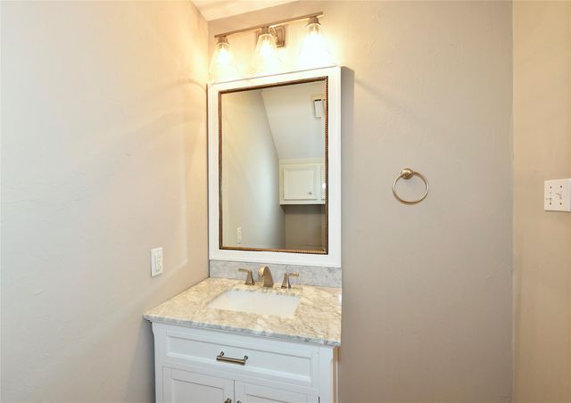 19810 Emerald Leaf Drive, Houston, TX 77094