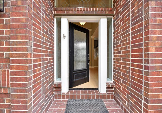 19810 Emerald Leaf Drive, Houston, TX 77094