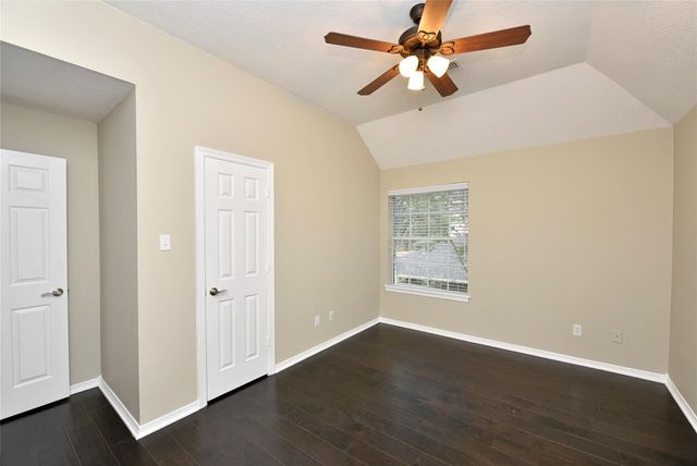 19810 Emerald Leaf Drive, Houston, TX 77094