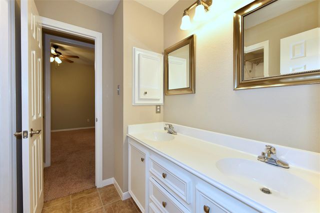 19810 Emerald Leaf Drive, Houston, TX 77094