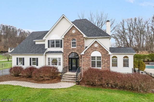 14 Fiddlers Way, Lafayette Twp., NJ 07848