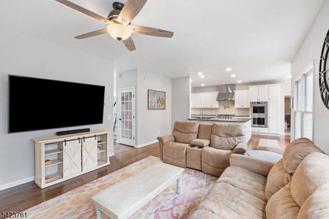 14 Fiddlers Way, Lafayette Twp., NJ 07848