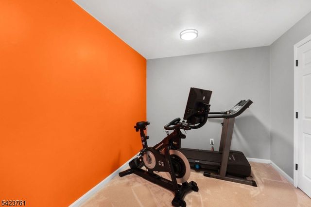 14 Fiddlers Way, Lafayette Twp., NJ 07848