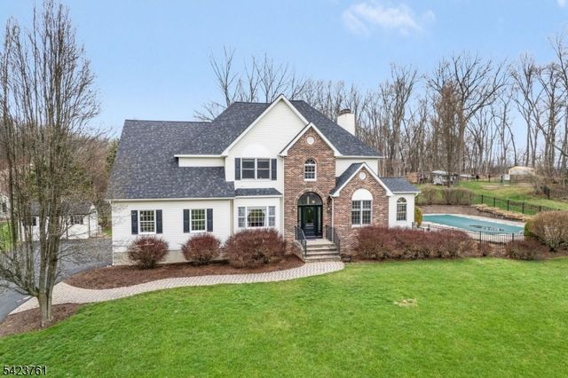 14 Fiddlers Way, Lafayette Twp., NJ 07848