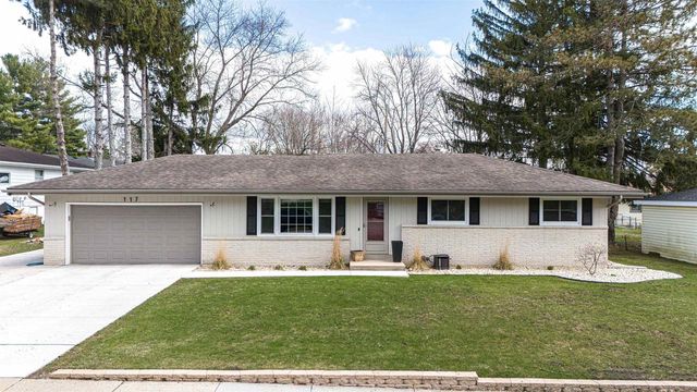 117 S Pontiac Drive, Janesville, WI 53545