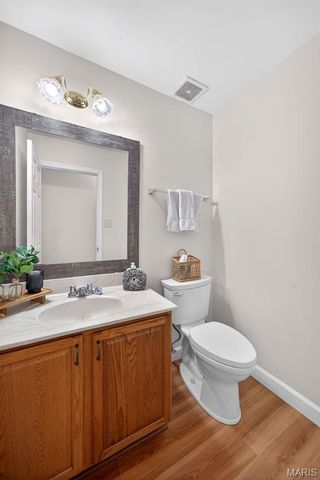 962 Midpoint Drive, O'fallon, MO 63366