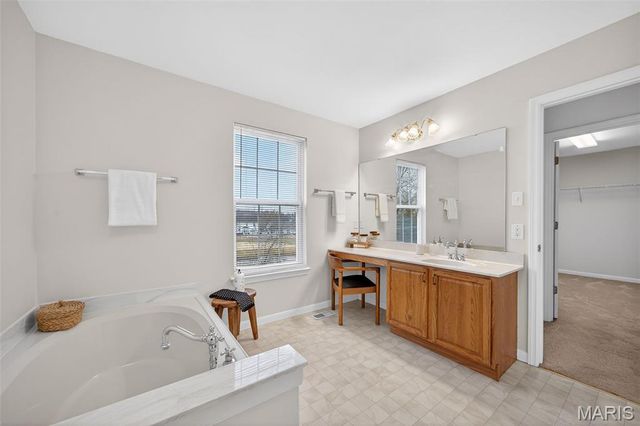 962 Midpoint Drive, O'fallon, MO 63366