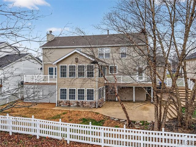 962 Midpoint Drive, O'fallon, MO 63366