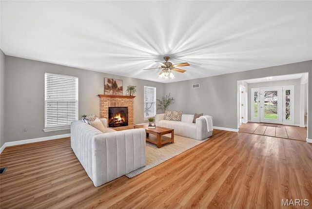 962 Midpoint Drive, O'fallon, MO 63366