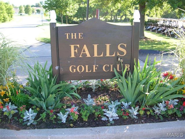 962 Midpoint Drive, O'fallon, MO 63366