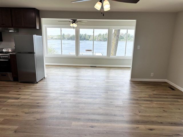 71 Cottage Court, Montello, WI 53949