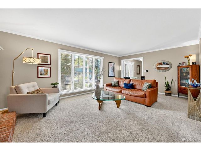 1074 Princeton Dr, Longmont, CO 80503