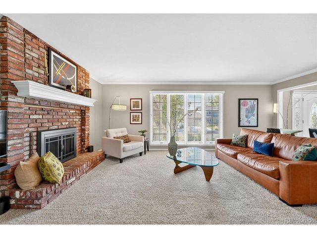 1074 Princeton Dr, Longmont, CO 80503