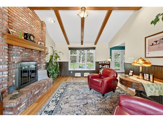 1074 Princeton Dr, Longmont, CO 80503