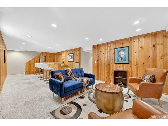 1074 Princeton Dr, Longmont, CO 80503