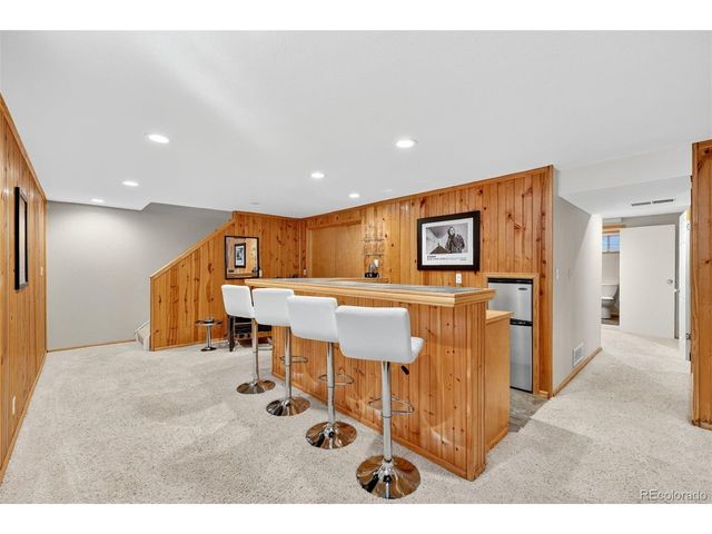 1074 Princeton Dr, Longmont, CO 80503